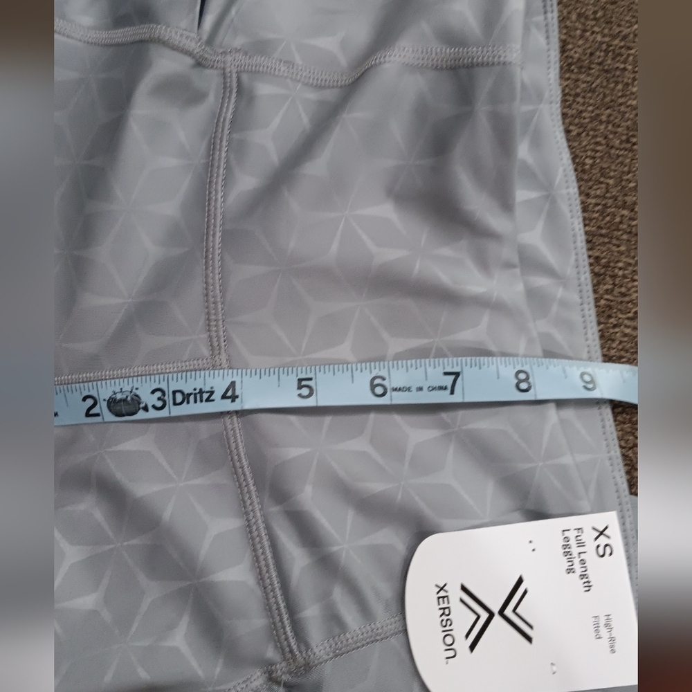 Xersion Womens Size XS High Rise Ankle Leggings Gray Side Pockets Comfortable - Picture 9 of 10